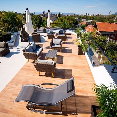 Apel Luxury Lägenhet Ni Exteriör bild