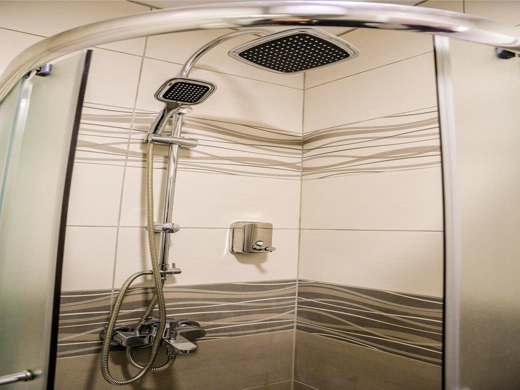 Apel Luxury Lägenhet Ni Exteriör bild