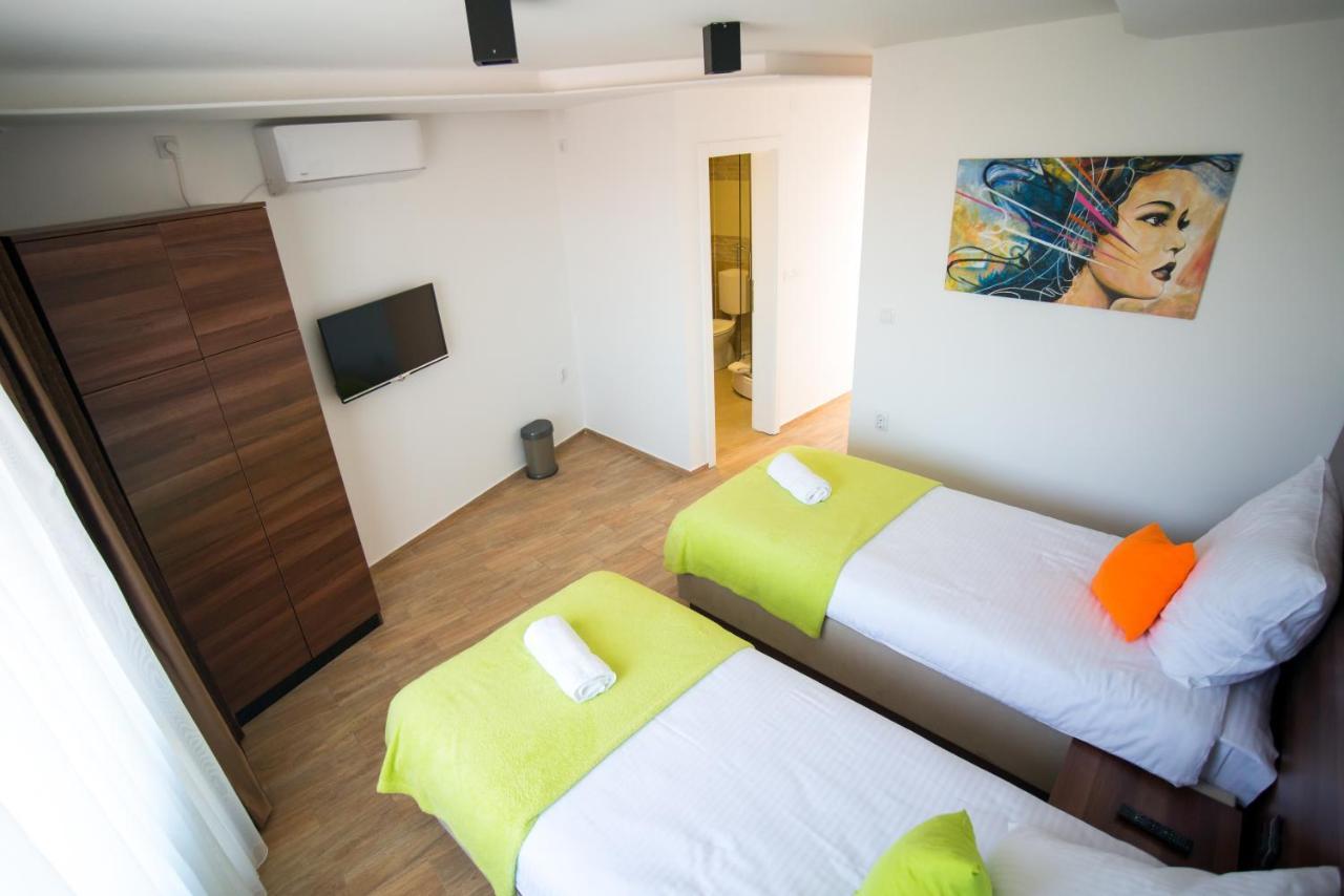 Apel Luxury Lägenhet Ni Exteriör bild