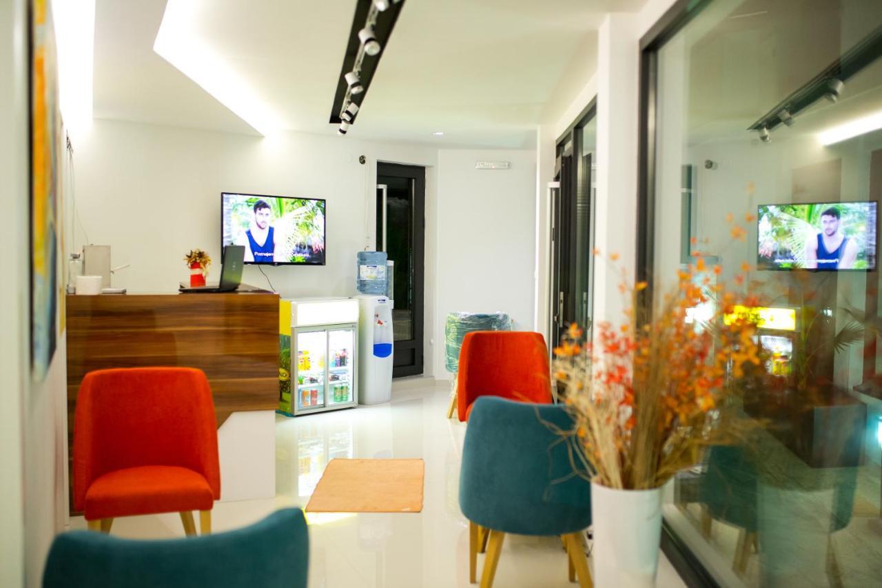 Apel Luxury Lägenhet Ni Exteriör bild